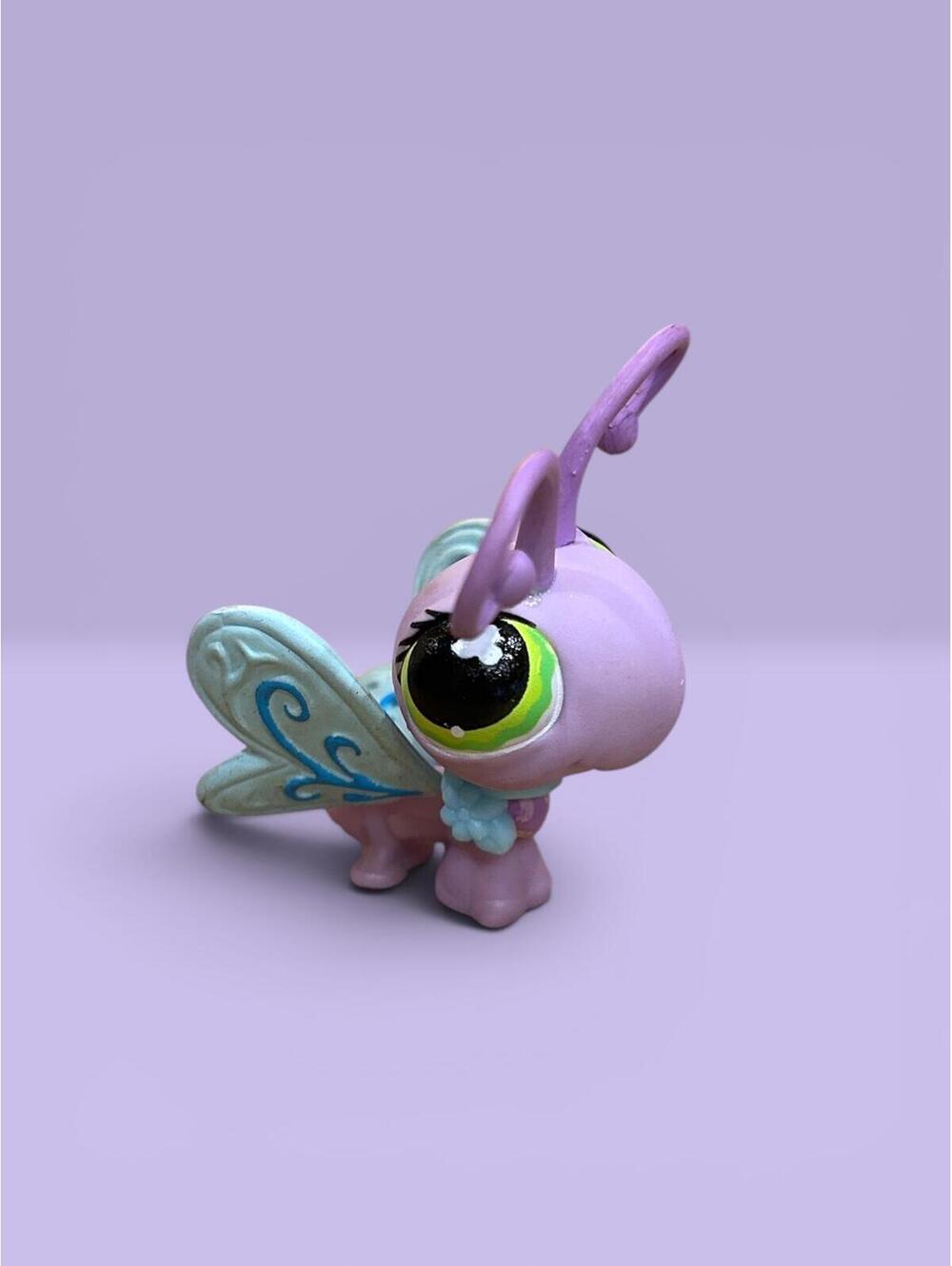 Littlest Pet Shop LPS Purple Butterfly #478 with Necklace Accessory